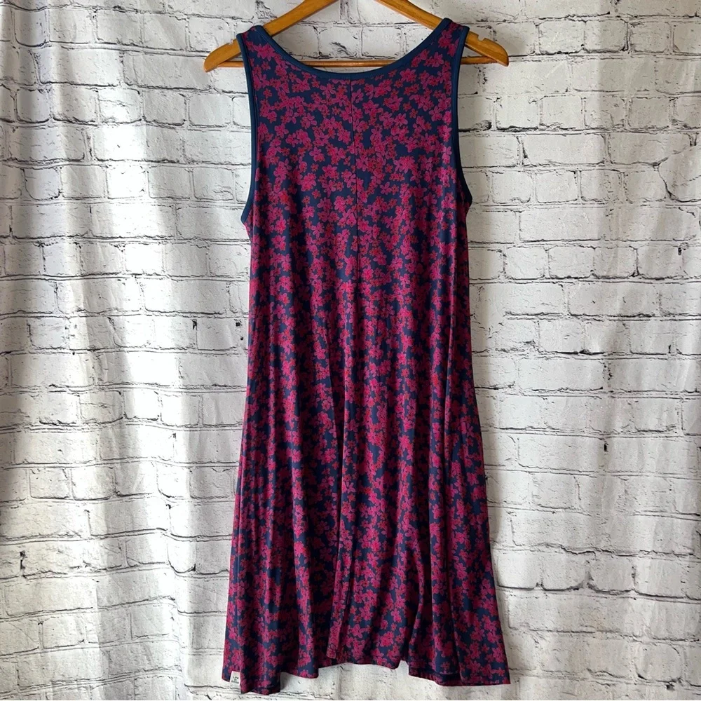Life is Good Midi Sleeveless Swing Dress with Pockets Red/Navy Floral Large - Picture 2 of 6